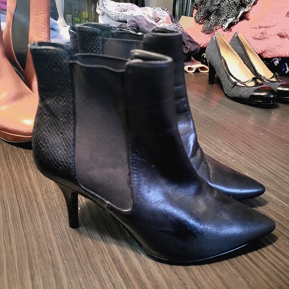 Ladies Leather bootie - Picture 6 of 6